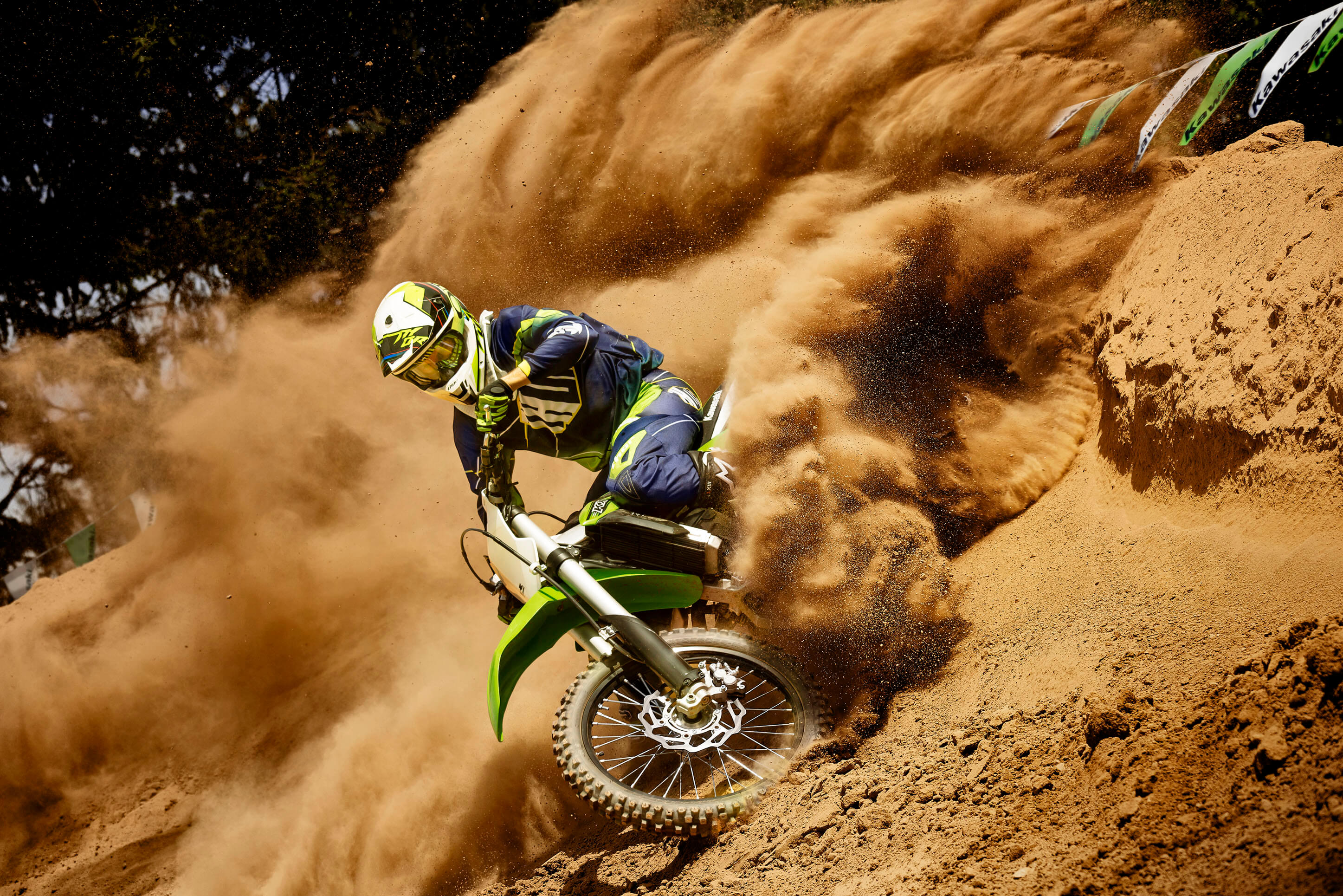 Como se Preparar para uma Trilha de Moto